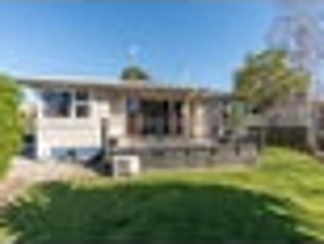 House for sale in Chartwell