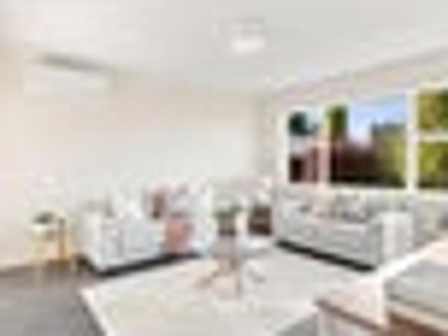 House for sale in Chaslands, Canterbury