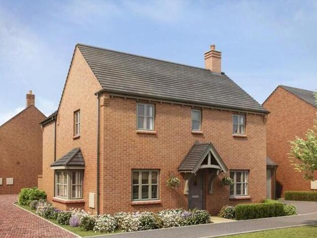House for sale in Houlton, New Bilton