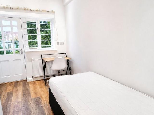 Studio for rent in Greater London