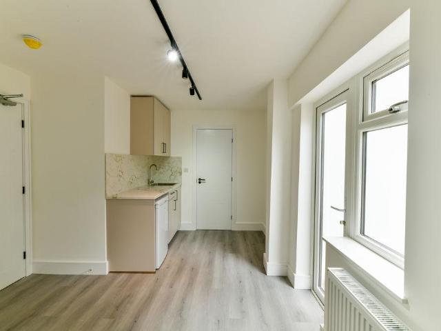 House for rent in Churchgate, Broxbourne