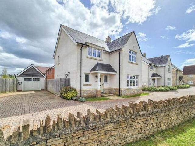 House for sale in Feckenham, City Of Bristol