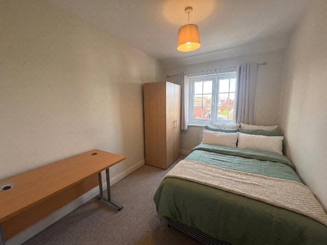 Room for rent in Stoke Park, West of England