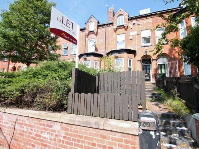 Studio for rent in Higher Broughton, Salford