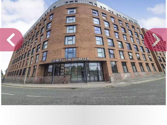 Studio for rent in Calderstones