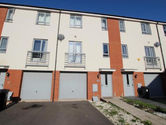 House for rent in Stoke Park, Tallsticks
