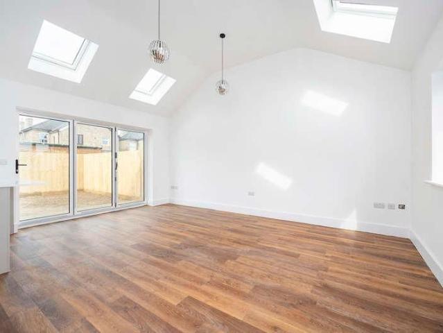 House for rent in Chelmondiston, Suffolk