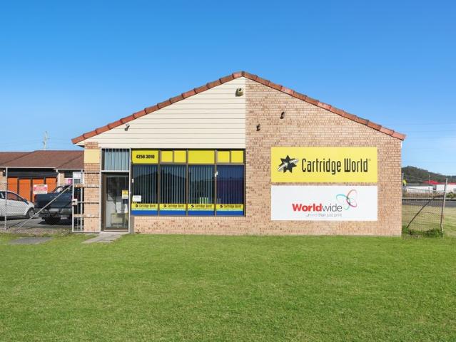 Warehouse for sale in Oak Flats Dc, New South Wales