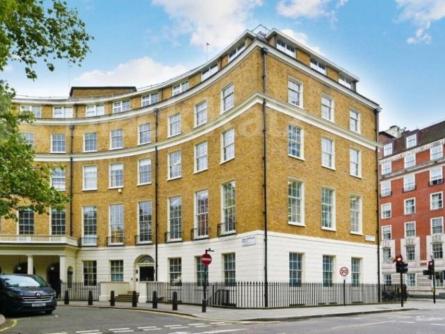 Apartment for rent in Marylebone, Greater London