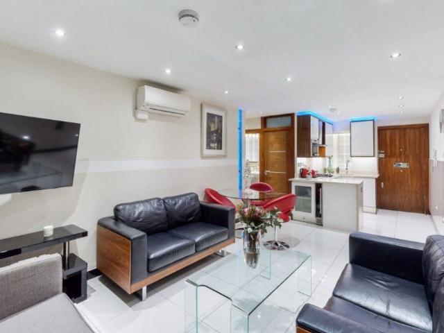 Apartment for rent in Marylebone, Greater London