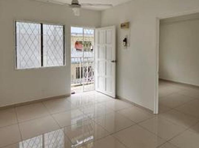 Flat for sale in Tampoi, Johor Bahru