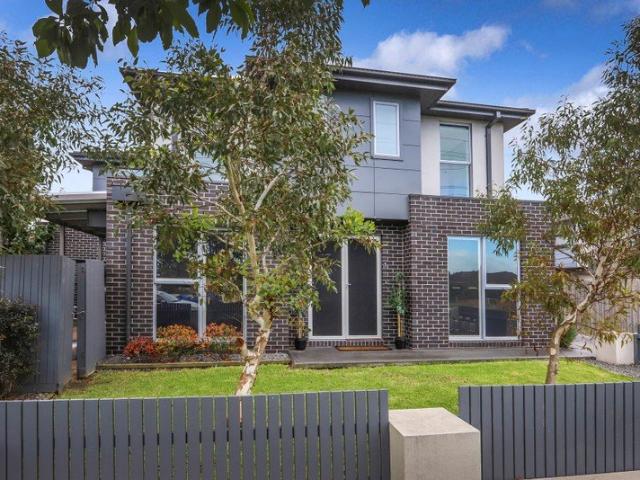 Townhouse for rent in Camerons Creek, Victoria