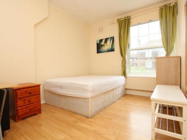 Room for rent in Elephant and Castle, Greater London
