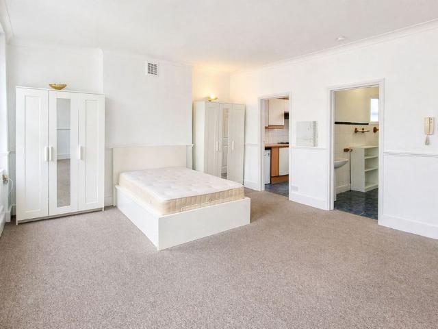 Studio for rent in London Borough of Hackney, Greater London