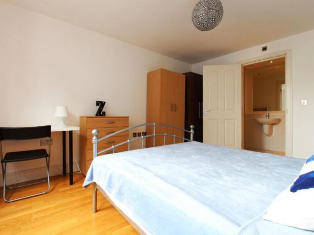 Room for rent in Limehouse, Greater London