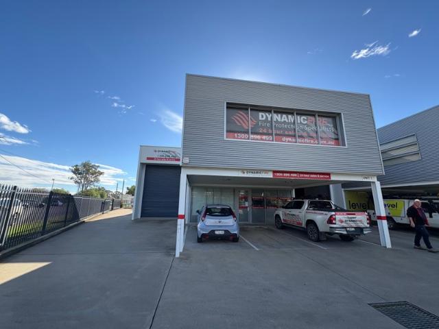 Warehouse for rent in Piallamore, New South Wales