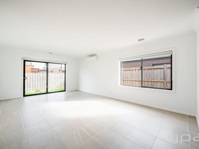 House for rent in Harpley, Melbourne