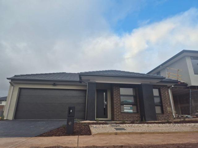 House for rent in Mount Atkinson, Melbourne