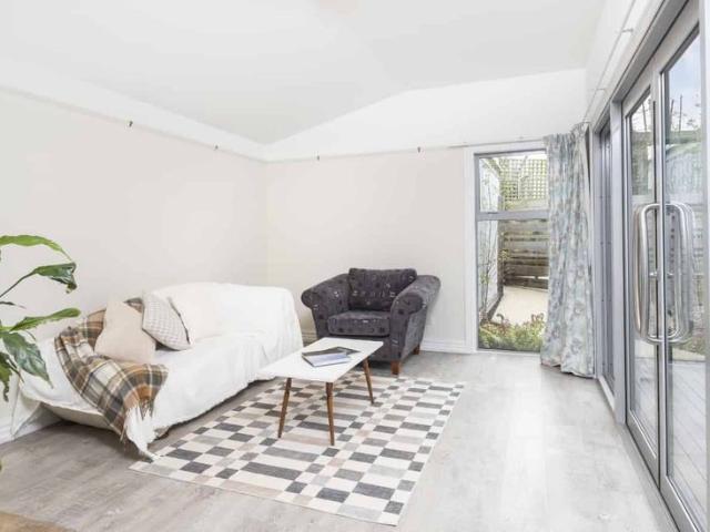 House for rent in Otakou