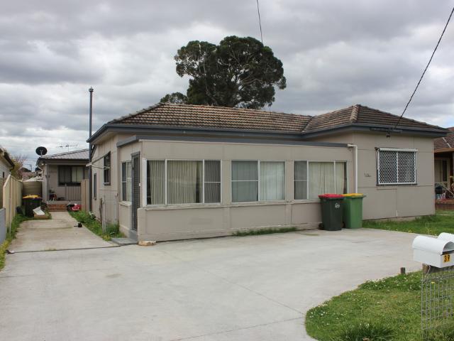 House for rent in Canley Heights