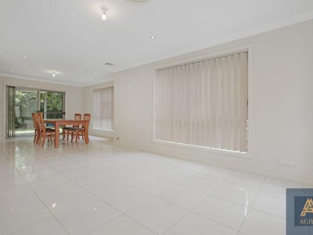 Townhouse for rent in Sydney, New South Wales