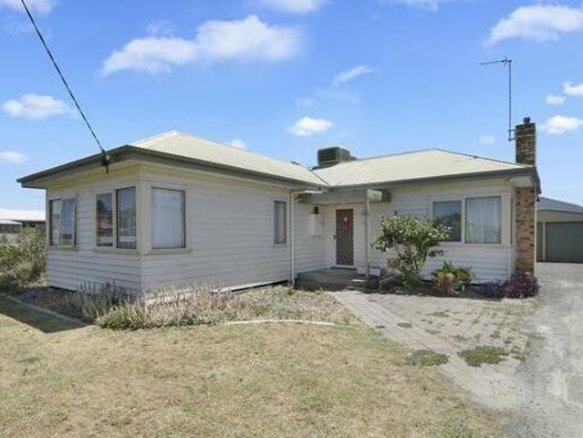 House for sale in Horsham, Victoria