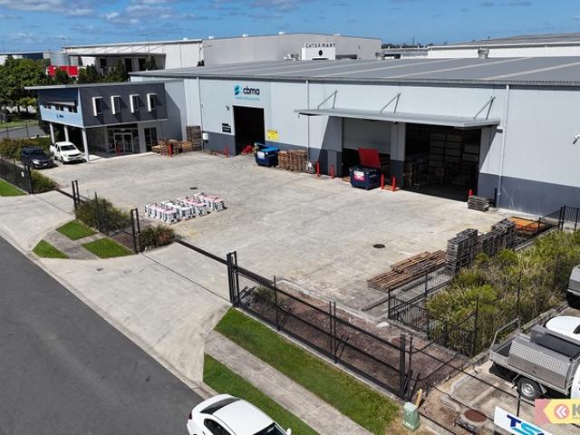 Warehouse for rent in Toombul, Queensland