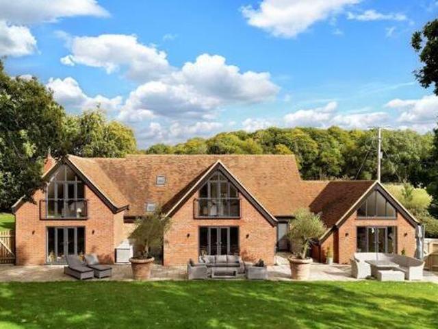 House for sale in Pouchen End, Hertfordshire