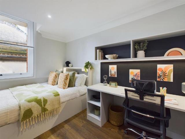 House for rent in Woodhouse, West Yorkshire