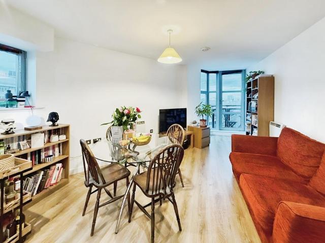 Apartment for rent in Woodhouse, West Yorkshire