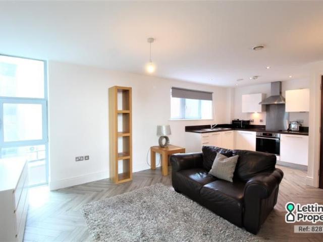 Apartment for rent in Woodhouse, West Yorkshire