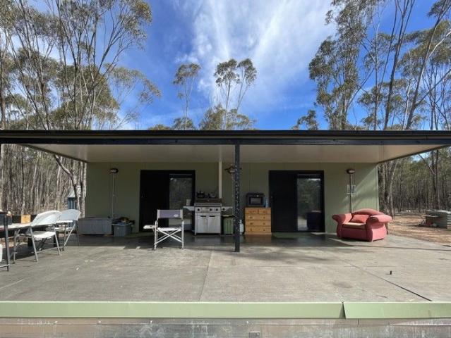 Cottage for sale in Beazleys Bridge, Victoria