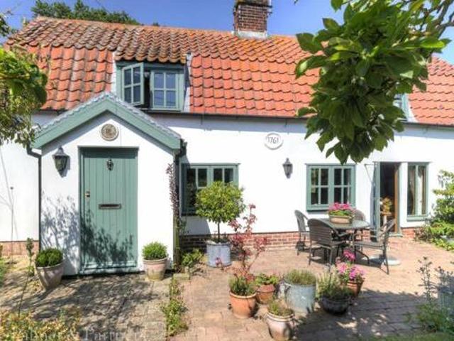 House for sale in Dale Hill, Essex