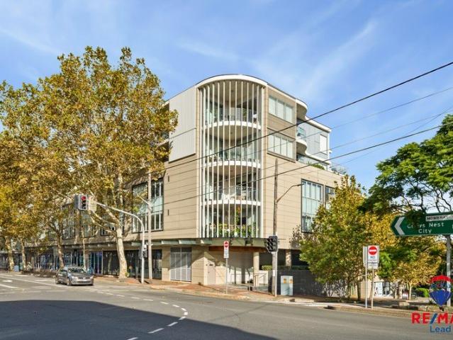 Apartment for rent in Lower North Shore, Sydney