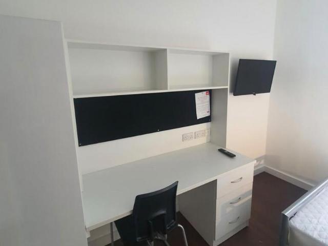 Apartment for rent in Calderstones