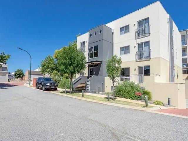 House for rent in Cockburn, Western Australia