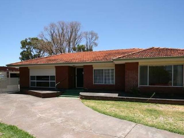 House for rent in Cockburn, Western Australia