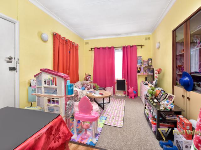 Apartment for sale in Piallamore, New South Wales