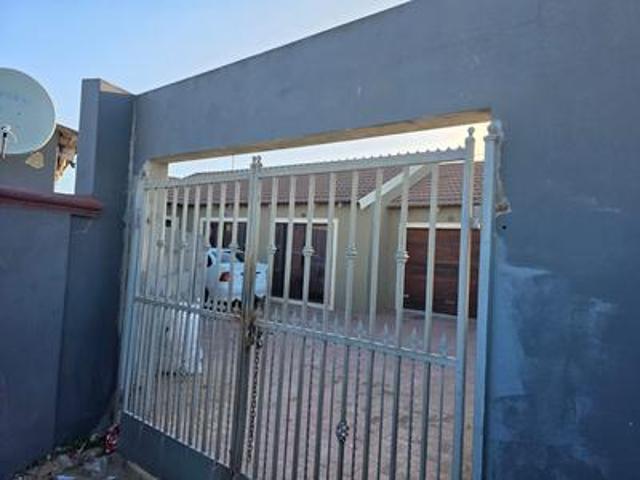 House for sale in Khayelitsha, Western Cape