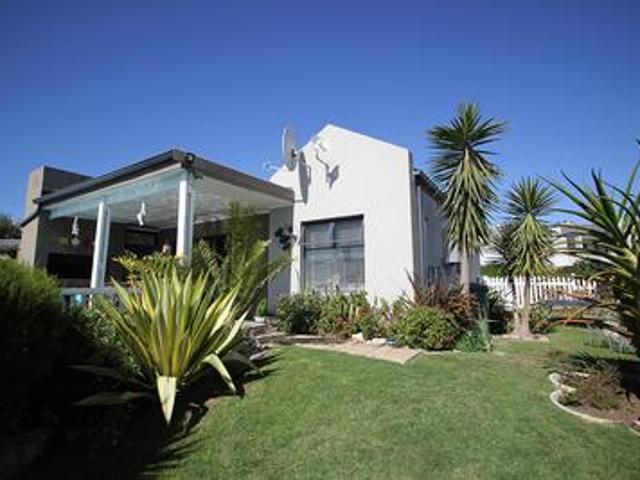 House for sale in Groot Brak Rivier, Western Cape