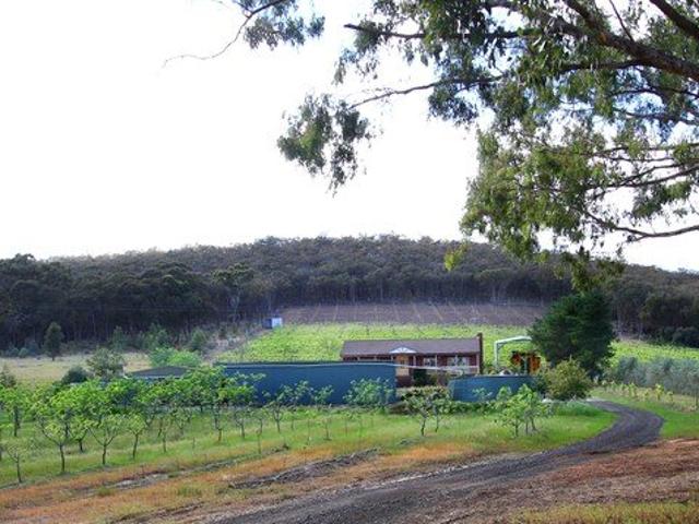 Cottage for sale in Ladys Pass, Heathcote