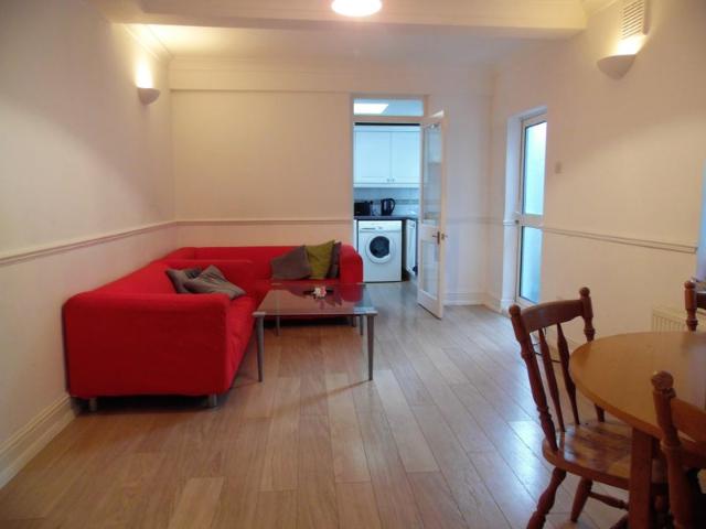 Apartment for rent in Earlsfield, Greater London