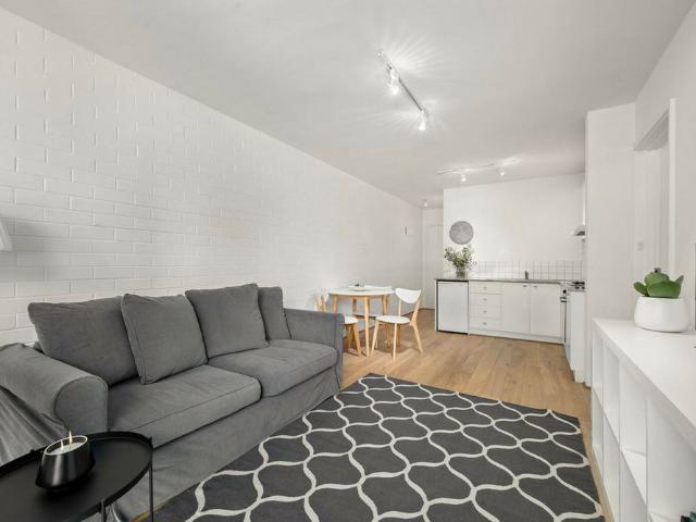 Apartment for rent in Lyons, District of Woden Valley