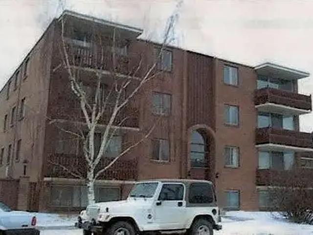 Apartment for rent in Hillhurst, Calgary