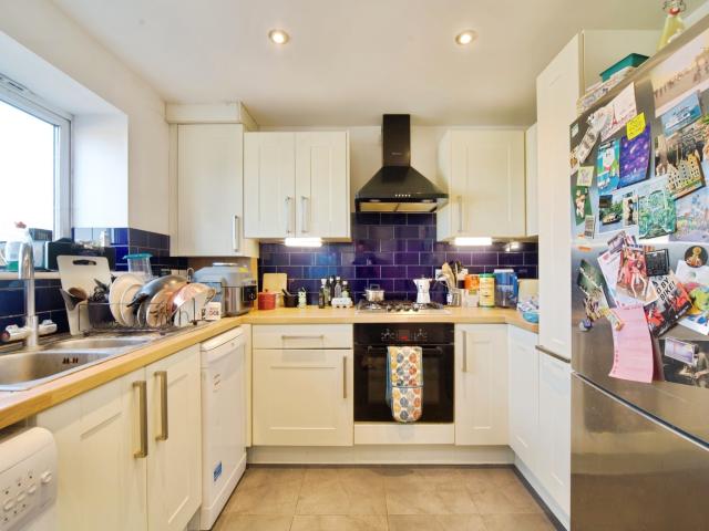 Apartment for rent in Stroud Green, Greater London