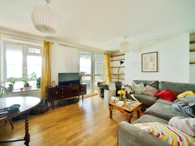 Apartment for rent in Stroud Green, Greater London