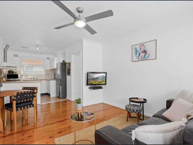 House for rent in Wollongong West, New South Wales