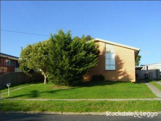 House for rent in Churchill, Victoria