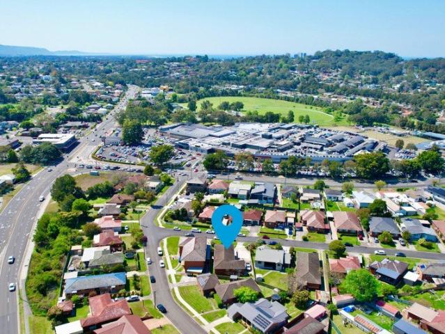 Villa for rent in Wollongong West, New South Wales