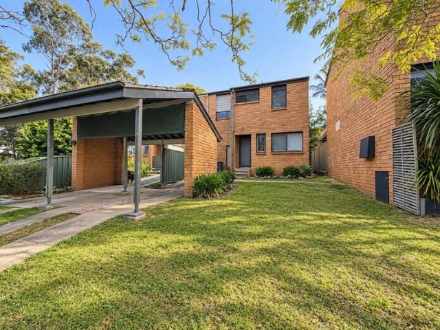 House for rent in Bradbury, Sydney